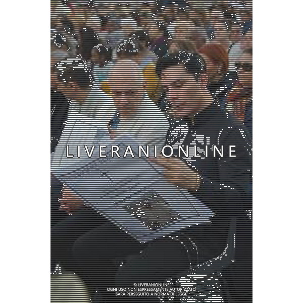 Roma - 22 Aprile 2025 Media e fedeli in Piazza San Pietro per il Rosario per Papa Francesco Nella Foto: General View  Andrea Bracaglia- AGENZIA ALDO LIVERANI SAS