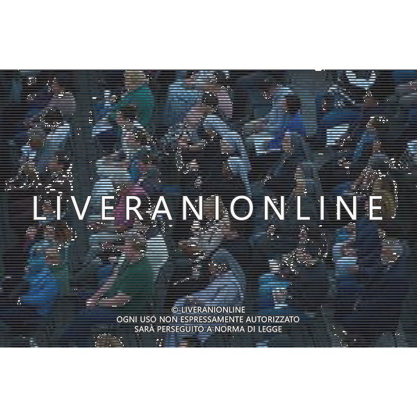 Roma - 22 Aprile 2025 Media e fedeli in Piazza San Pietro per il Rosario per Papa Francesco Nella Foto: General View  Andrea Bracaglia- AGENZIA ALDO LIVERANI SAS