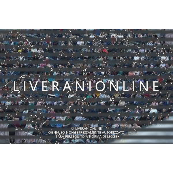 Roma - 22 Aprile 2025 Media e fedeli in Piazza San Pietro per il Rosario per Papa Francesco Nella Foto: General View  Andrea Bracaglia- AGENZIA ALDO LIVERANI SAS