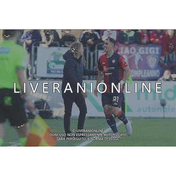 23-4-2025. Cagliari calcio-ACF Fiorentina, 33° giornata Serie A calcio Italia 2024/2025, stadio Unipol Domus Cagliari. Foto Salvatore Moi/Agenzia Aldo Liverani s.as. Nella foto: Gol ed esultanza del Cagliari contro Fiorentina in casa allo stadio Unipol Domus. Segna:Roberto Piccoli Cagliari con Davide Nicola ©MOI SALVATORE - AGENZIA ALDO LIVERANI SAS