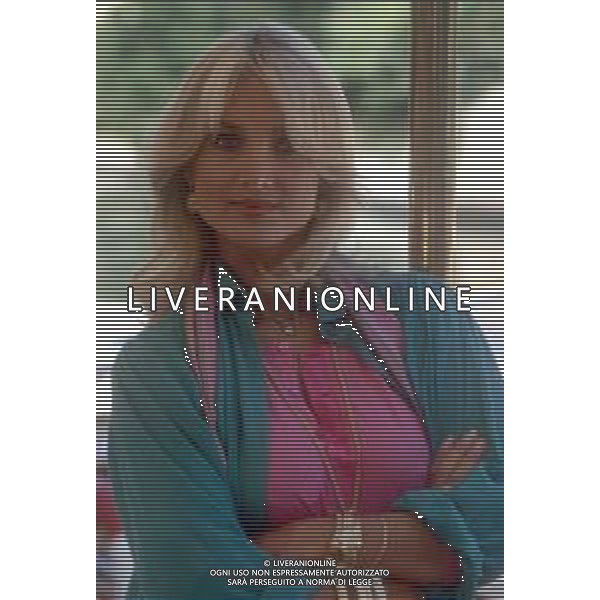 DIAP-RETROSPETTIVA BARBARA BOUCHET ATTRICE NELLA FOTO BARBARA BOUCHET A VENEZIA NELL\'ANNO 1980 FOTO FRANCO CAVASSI-AG ALDO LIVERANI SAS