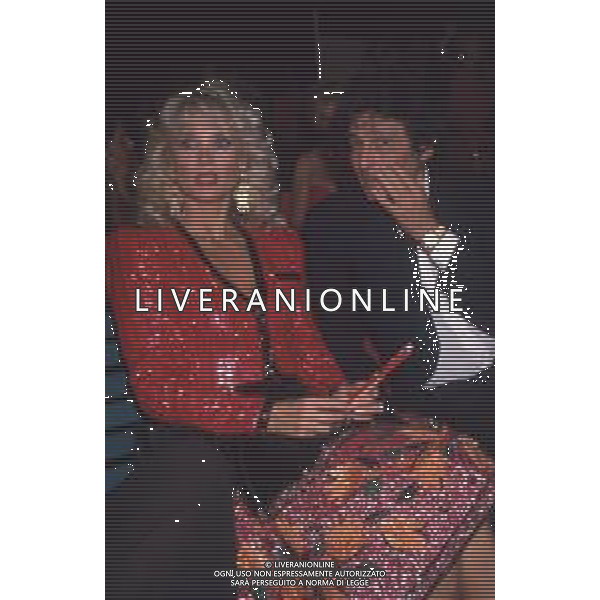 DIAP-RETROSPETTIVA BARBARA BOUCHET ATTRICE NELLA FOTO BARBARA BOUCHET CON IL MARITO LUIGI BORGHESE NELL\'ANNO 1987 AG ALDO LIVERANI SAS