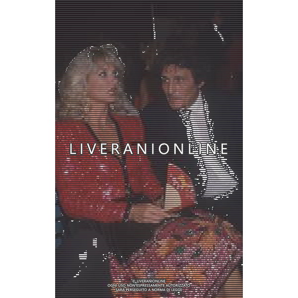DIAP-RETROSPETTIVA BARBARA BOUCHET ATTRICE NELLA FOTO BARBARA BOUCHET CON IL MARITO LUIGI BORGHESE NELL\'ANNO 1987 AG ALDO LIVERANI SAS