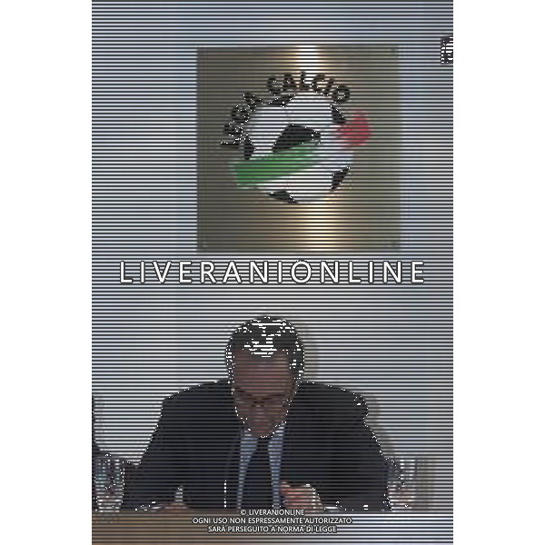 DIG- ASSEMBLEA LEGA CALCIO PRESIDENTI VIA ROSSELLINI MILANO 26 GIUGNO 2001 NELLA FOTO FRANCO CARRARO AGENZIA ALDO LIVERANI SAS