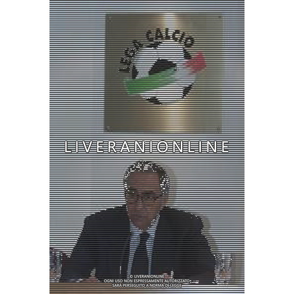 DIG- ASSEMBLEA LEGA CALCIO PRESIDENTI VIA ROSSELLINI MILANO 26 GIUGNO 2001 NELLA FOTO FRANCO CARRARO AGENZIA ALDO LIVERANI SAS