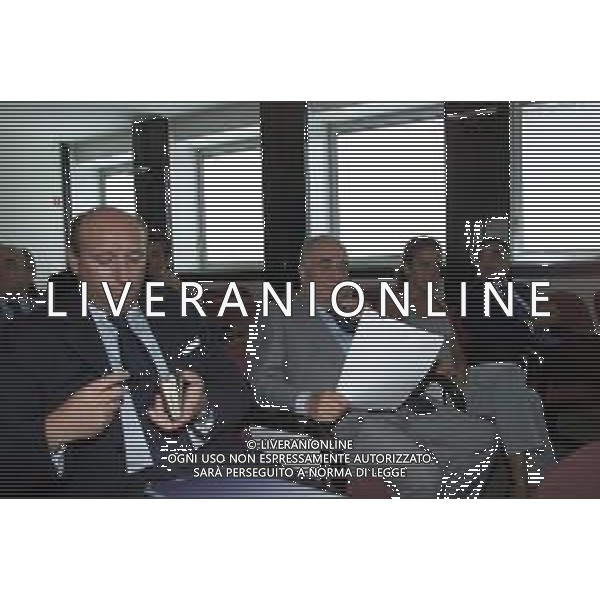 DIG- ASSEMBLEA LEGA CALCIO PRESIDENTI VIA ROSSELLINI MILANO 26 GIUGNO 2001 NELLA FOTO FRANCO E ROSSELLA SENSI AGENZIA ALDO LIVERANI SAS