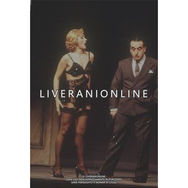 DIAP-RETROSPETTIVA BARBARA BOUCHET ATTRICE NELLA FOTO BARBARA BOUCHET A TEATRO CON LO SPETTACOLO “TEATRO CINECITTA“ ANNO 1986 AG ALDO LIVERANI SAS