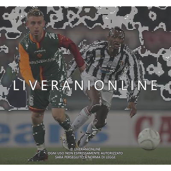 Roma 1 febbraio 2006 Roma - Juventus Tim Cup quarti di finale nella foto: Vieira Patrick e De Rossi Daniele foto Andry / Ag. Aldo Liverani