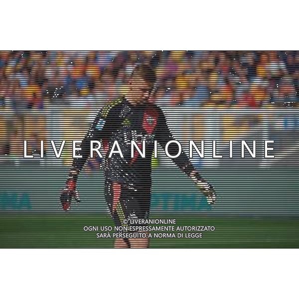 TVEM April 19, 2025 Lecce, Italy - US Lecce vs Como 1907 - Italian soccer serie A 2024/25 - Via Del Mare Stadium. In the pic: Jean Butez of Como 1907 foto emmanuele mastrodonato-ag aldo liverani sas