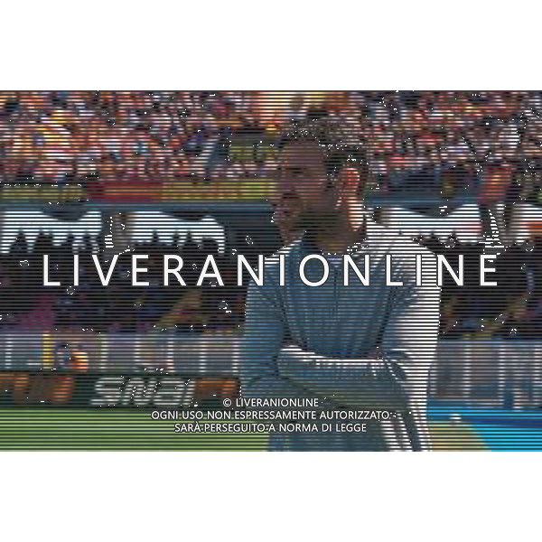 TVEM April 19, 2025 Lecce, Italy - US Lecce vs Como 1907 - Italian soccer serie A 2024/25 - Via Del Mare Stadium. In the pic: coach Cesc Fabregas of Como 1907 foto emmanuele mastrodonato-ag aldo liverani sas