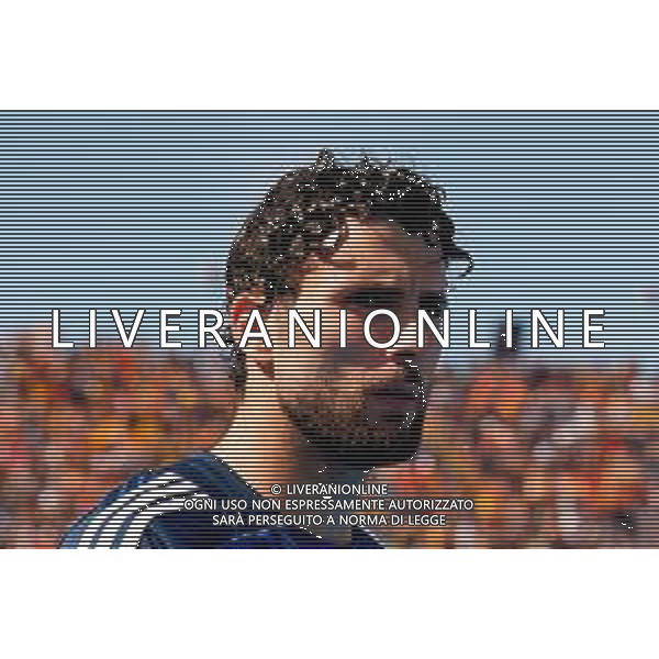 TVEM April 19, 2025 Lecce, Italy - US Lecce vs Como 1907 - Italian soccer serie A 2024/25 - Via Del Mare Stadium. In the pic: Patrick Cutrone of Como 1907 foto emmanuele mastrodonato-ag aldo liverani sas