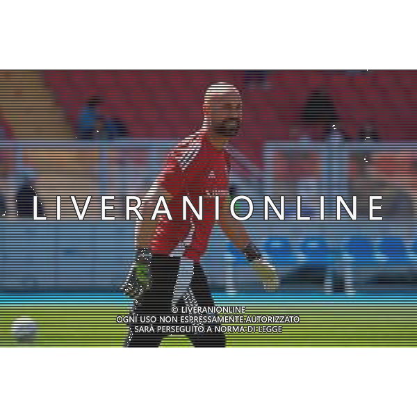 TVEM April 19, 2025 Lecce, Italy - US Lecce vs Como 1907 - Italian soccer serie A 2024/25 - Via Del Mare Stadium. In the pic: Pepe Reina of Como 1907 foto emmanuele mastrodonato-ag aldo liverani sas