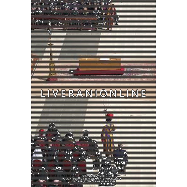 Citta’ del Vaticano - 26 Aprile 2025 Funerale di Papa Francesco Nella Foto: il feretro con il Vangelo  Andrea Bracaglia- AGENZIA ALDO LIVERANI SAS
