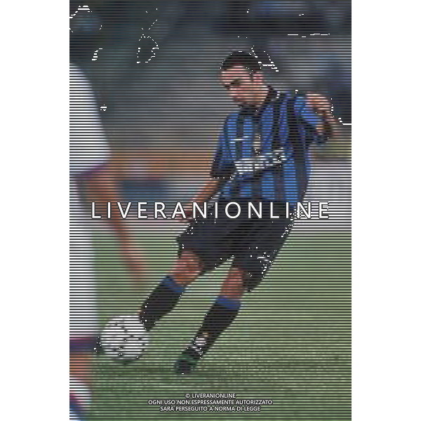 DIAP-RETROSPETTIVA YOURI DYORKAEFF CALCIATORE NELLA FOTO YOURI DYORKAEFF CON LA MAGLIA DELL\'INTER AG ALDO LIVERNI SAS