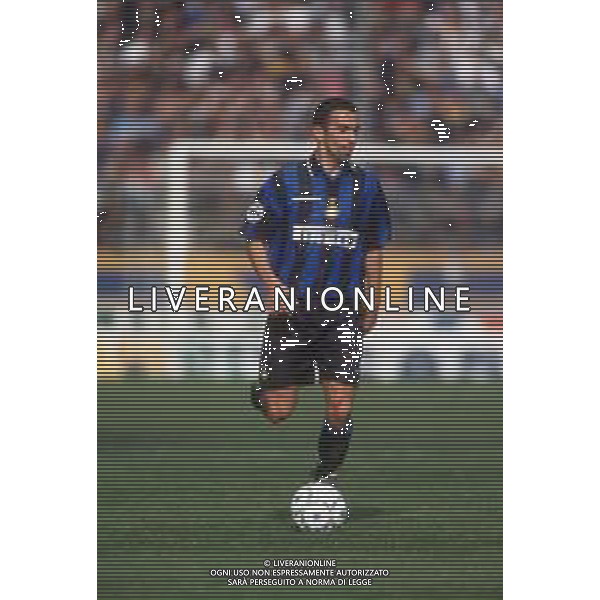 DIAP-RETROSPETTIVA YOURI DYORKAEFF CALCIATORE NELLA FOTO YOURI DYORKAEFF CON LA MAGLIA DELL\'INTER AG ALDO LIVERNI SAS