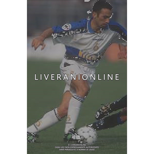 DIAP-RETROSPETTIVA YOURI DYORKAEFF CALCIATORE NELLA FOTO YOURI DYORKAEFF CON LA MAGLIA DELL\'INTER AG ALDO LIVERNI SAS