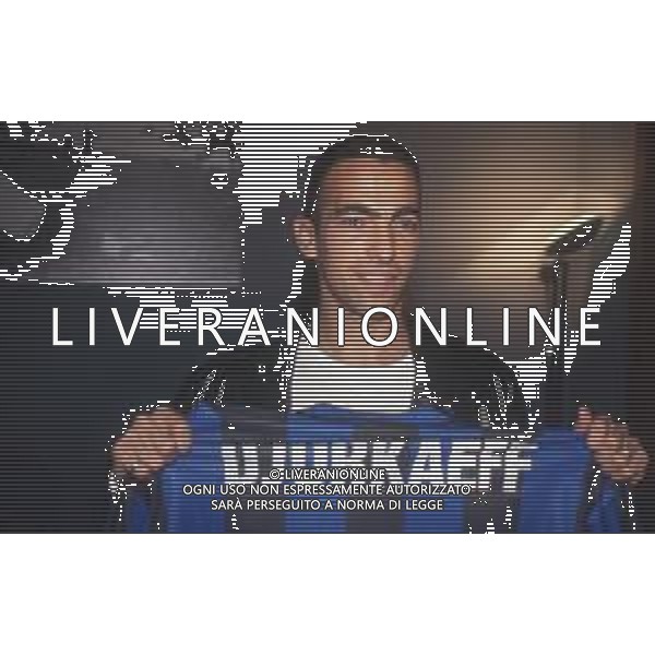 DIAP-RETROSPETTIVA YOURI DYORKAEFF CALCIATORE NELLA FOTO YOURI DYORKAEFF A NMILANO IN UN INTERVISTA COL GIORNALISTA GERMANO BOVOLENTA AG ALDO LIVERNI SAS