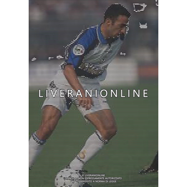 DIAP-RETROSPETTIVA YOURI DYORKAEFF CALCIATORE NELLA FOTO YOURI DYORKAEFF CON LA MAGLIA DELL\'INTER AG ALDO LIVERNI SAS
