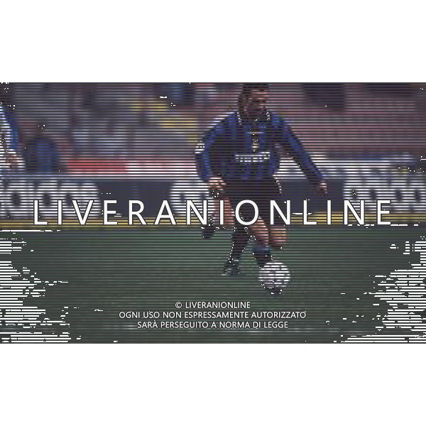 DIAP-RETROSPETTIVA YOURI DYORKAEFF CALCIATORE NELLA FOTO YOURI DYORKAEFF CON LA MAGLIA DELL\'INTER AG ALDO LIVERNI SAS