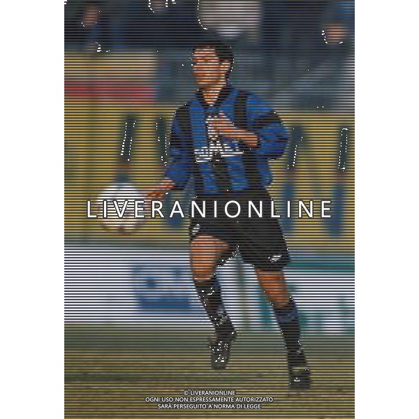 ST-RETROSPETTIVA LUCIANO ZAURI CALCIATORE NELLA FOTO LUCIANO ZAURI CON LA MAGLIA DELL\'ATALANTA CALCIO FOTO DFP-AG ALDO LIVERANI SAS