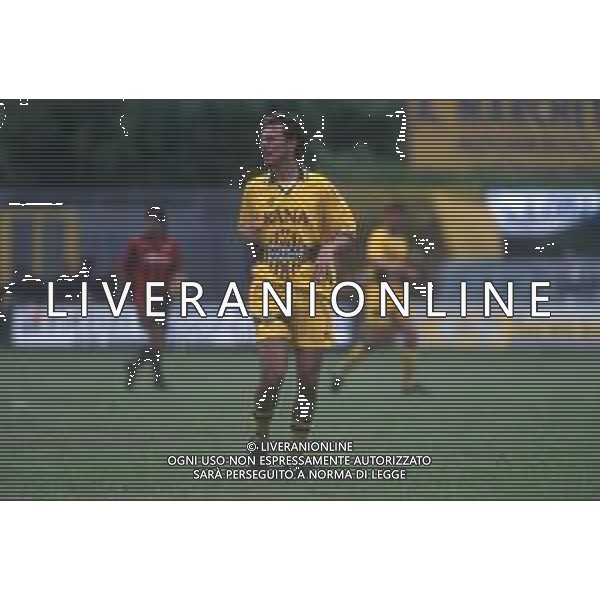 DIAP-RETROSPETTIVA NICOLA ZANINI CALCIATORE NELLA FOTO NICOLA ZANINI CON LA MAGLIA DEL VERONA CALCIO AG ALDO LIVERANI SAS