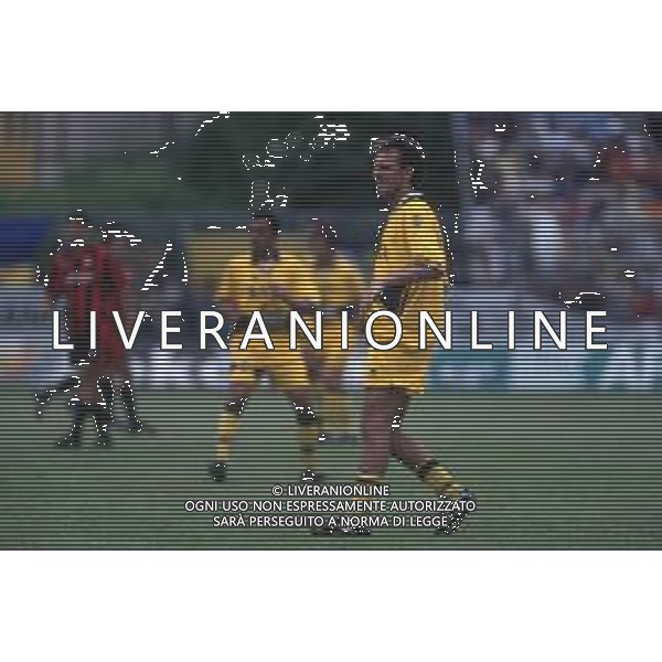 DIAP-RETROSPETTIVA NICOLA ZANINI CALCIATORE NELLA FOTO NICOLA ZANINI CON LA MAGLIA DEL VERONA CALCIO AG ALDO LIVERANI SAS