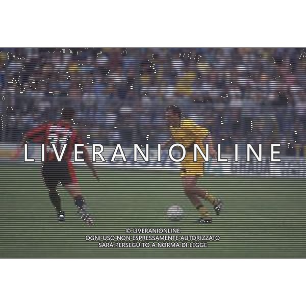 DIAP-RETROSPETTIVA NICOLA ZANINI CALCIATORE NELLA FOTO NICOLA ZANINI CON LA MAGLIA DEL VERONA CALCIO AG ALDO LIVERANI SAS