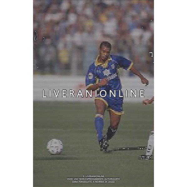 DIAP-RETROSPETTIVA ZE MARIA CALCIATORE NELLA FOTO ZE MARIA CON LA MAGLIA DEL PARMA CALCIO AG ALDO LIVERANI SAS