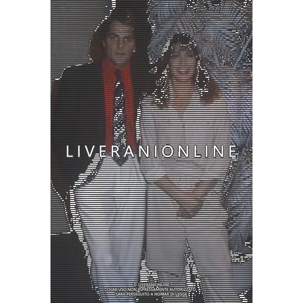 DIAP-RETROSPETTIVA VIOLA VALENTINO CANTANTE NELLA FOTO VIOLA VALENTINO CON SAVERIO VALLONE NELL\'ANNO 1983 A ROMA FOTO EDGARDO DELLA SORCIOSA-AG ALDO LIVERANI SAS  