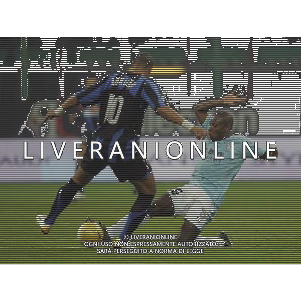 milano 2/2/2006 inter-lazio tim cup nella foto mudingayi e adriano foto luzzani/ag aldo liverani