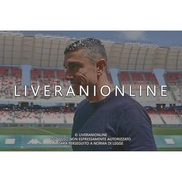 TVEM April 25, 2025 Bari, Italy - SSC Bari vs Modena FC 1912 - Italian soccer serie B 2024/25 - San Nicola Stadium. In the pic: coach Moreno Longo of SSC Bari ©TVEM Emmanuele Mastrodonato - AGENZIA ALDO LIVERANI SAS