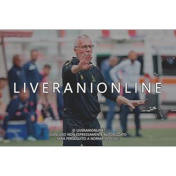 TVEM April 25, 2025 Bari, Italy - SSC Bari vs Modena FC 1912 - Italian soccer serie B 2024/25 - San Nicola Stadium. In the pic: coach Paolo Mandelli of Modena FC 1912 ©TVEM Emmanuele Mastrodonato - AGENZIA ALDO LIVERANI SAS