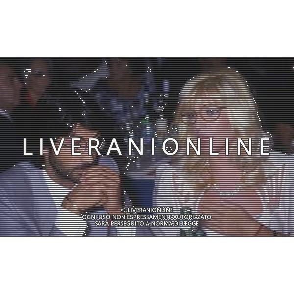 DIAP-MONICA VITTI, attrice italiana di teatro, cinema e televisione - RETROSPETTIVA Nella foto maschera d\'argento 1980-81 con il marito roberto russo ©Archivio Giovanni Liverani / AG. ALDO LIVERANI SAS