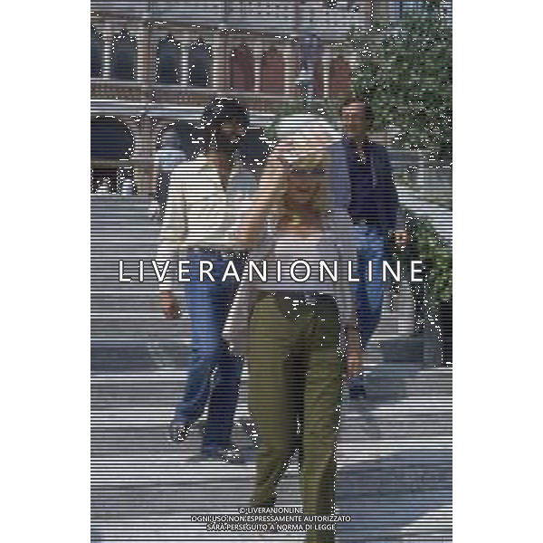 DIAP-MONICA VITTI, attrice italiana di teatro, cinema e televisione - RETROSPETTIVA Nella foto a Venezia nel 1982 con il marito Roberto Russo ©Archivio Giovanni Liverani / AG. ALDO LIVERANI SAS