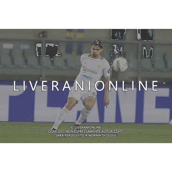 Răzvan Marin of Cagliari Calcio play the ball during Hellas Verona FC vs Cagliari Calcio, 34° Serie A Enilive 2024-25 game at Marcantonio Bentegodi stadium in Verona (VR), Italy, on April 28, 2025. (Photo by Davide Casentini)- AGENZIA ALDO LIVERANI SAS