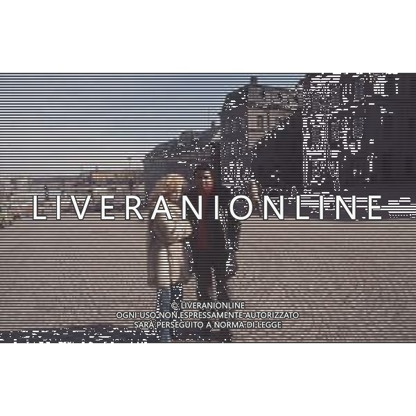 DIAP-RETROSPETTIVA WESS E DORI GHEZZI CANTANTI NELLA FOTO WESS E DORI GHEZZI IN SVEZIA AG ALDO LIVERANI SAS