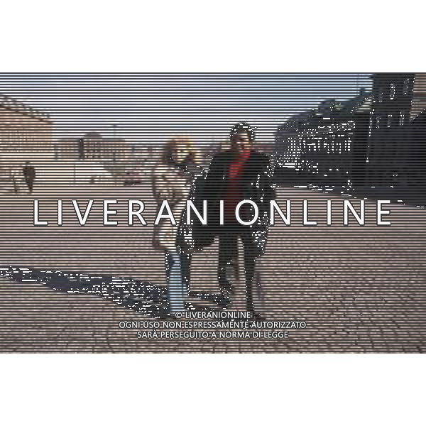 DIAP-RETROSPETTIVA WESS E DORI GHEZZI CANTANTI NELLA FOTO WESS E DORI GHEZZI IN SVEZIA AG ALDO LIVERANI SAS