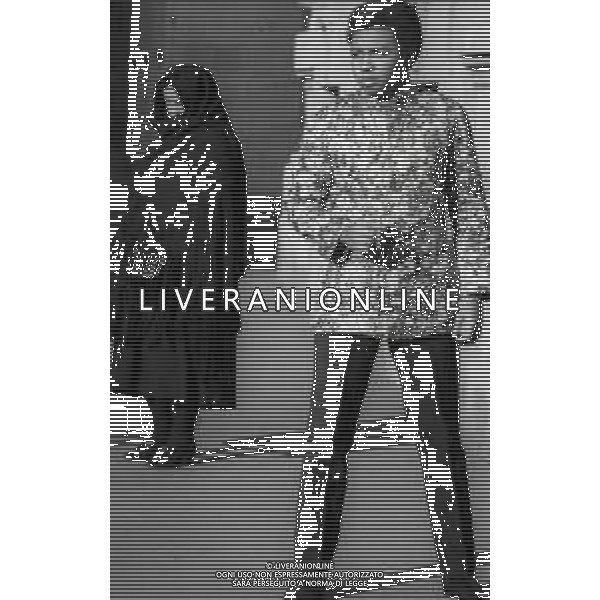NEG-RETROSPETTIVA WESS JOHNSON PSEUDONIMO WESLEY JOHNSON CANTANTE NELLA FOTO WESS JOHNSON A ROMA NELL\'ANNO 1969 FOTO PIERO PASCUTTINI-AG GIOVANNI LIVERANI-AG ALDO LIVERANI SAS