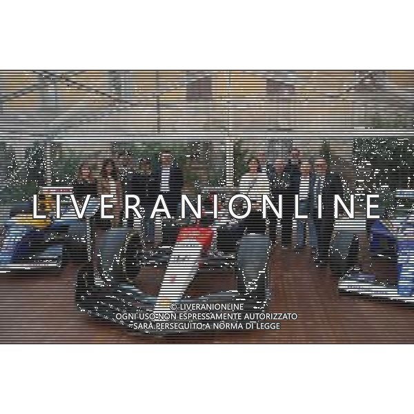 IMOLA 30 04 2025 Formula 1, in mostra la storia del Circus: ‘Imola protagonista’ Memorabilia sportivi esposti nella settimana del Gran Premio in una doppia sede: apre anche líex Camera di commercio di viale Rivalta. Si celebrano i 75 anni di corse attraverso i protagonisti e i loro oggetti PRESENTI SINDACO DI IMOLA MARCO PANIERI,SILVIA POLI PRESIDENTE DELLA FONDAZIONE CASSA DI RISPARMIO,GIORGIO BENVENUTI DIRETTORE DELL\'AUTODROMO ENZO E DINO FERRARI,FABRIZIO CASTELLARI CONSIGLIERE REGIONALE PD,FORZE DELL\'ORDINE,MARIA TERESA MERLI FDL IMOLA SERENA BUGANI FDL IMOLA ©SANNA - AGENZIA ALDO LIVERANI SAS