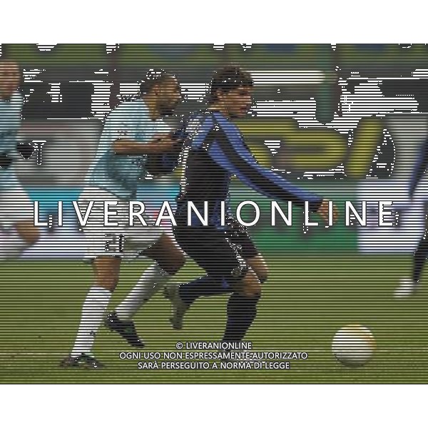 Milano 02/02/2006 coppa italia TIM 2005/06 inter-lazio 1:0 nella foto momente\' e liverani ph marco luzzani/ag aldo liverani s.a.s.