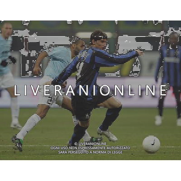 Milano 02/02/2006 coppa italia TIM 2005/06 inter-lazio 1:0 nella foto momente\' e liverani ph marco luzzani/ag aldo liverani s.a.s.