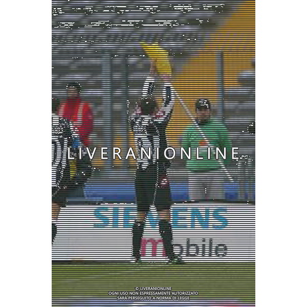 DIG- JUVENTUS - REGGINA CAMPIONATO CALCIO SERIE A 12 GENNAIO 2003 - RISULTATO 5-0 NELLA FOTO ESULTANZA DOPO IL GOL DI ANTONIO CONTE AGENZIA ALDO LIVERANI SAS