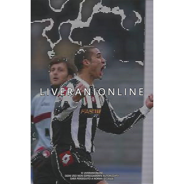 DIG- JUVENTUS - REGGINA CAMPIONATO CALCIO SERIE A 12 GENNAIO 2003 - RISULTATO 5-0 NELLA FOTO ESULTANZA DOPO IL GOL DI DAVID TREZEGUET AGENZIA ALDO LIVERANI SAS