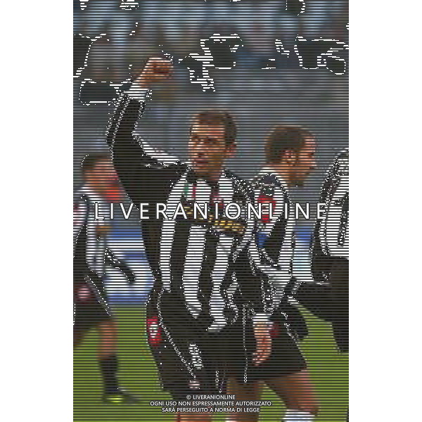 DIG- JUVENTUS - REGGINA CAMPIONATO CALCIO SERIE A 12 GENNAIO 2003 - RISULTATO 5-0 NELLA FOTO ESULTANZA DOPO IL GOL DI ANTONIO CONTE AGENZIA ALDO LIVERANI SAS