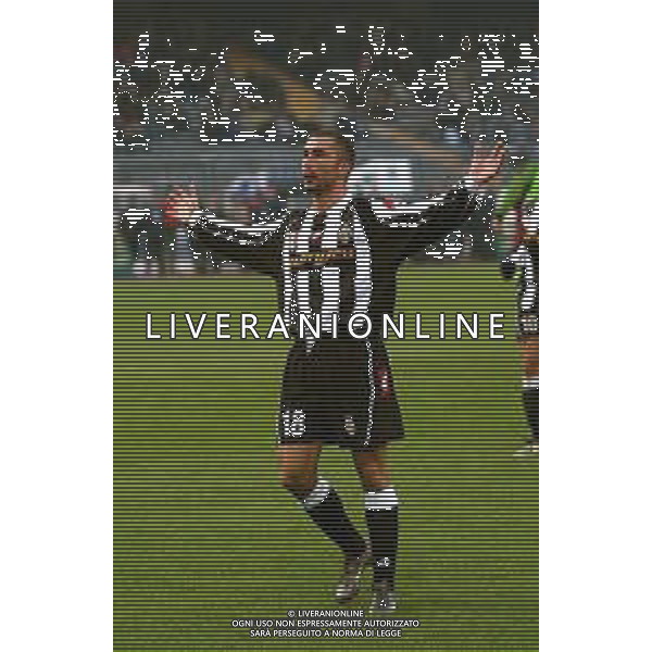 DIG- JUVENTUS - REGGINA CAMPIONATO CALCIO SERIE A 12 GENNAIO 2003 - RISULTATO 5-0 NELLA FOTO ESULTANZA DOPO IL GOL DI MARCO DI VAIO DEL 5 - 0 AGENZIA ALDO LIVERANI SAS