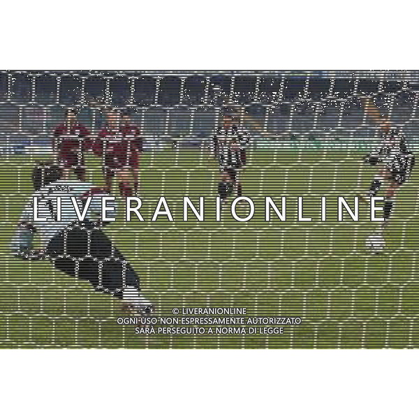 DIG- JUVENTUS - REGGINA CAMPIONATO CALCIO SERIE A 12 GENNAIO 2003 - RISULTATO 5-0 NELLA FOTO IL GOL SU CALCIO DI RIGORE DI ALESSANDRO DEL PIERO AGENZIA ALDO LIVERANI SAS