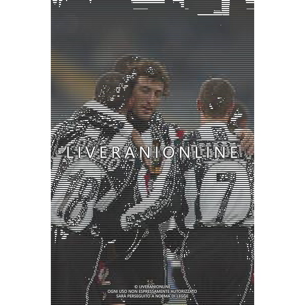 DIG- JUVENTUS - REGGINA CAMPIONATO CALCIO SERIE A 12 GENNAIO 2003 - RISULTATO 5-0 NELLA FOTO ESULTANZA DOPO IL GOL DI MARCO DI VAIO CON CIRO FERRARA E GIANLUCA PESSOTTO AGENZIA ALDO LIVERANI SAS