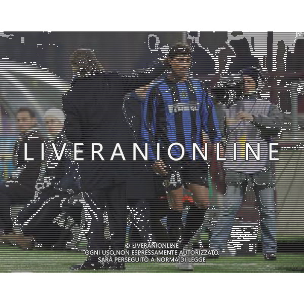 Milano 02/02/2006 coppa italia TIM 2005/06 inter-lazio 1:0 nella foto momente\' e mancini ph marco luzzani/ag aldo liverani s.a.s.