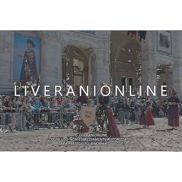 1-5-2025. Cagliari, 369° festa Sant\'Efisio Martire. La festa, si svolge ogni anno il 1 Maggio ininterrottamente dal 1657, anno in cui il Santo fece cessare l\'epidemia della peste arrivata in Sardegna. I fedeli e i gruppi folk sardi, ripercorrono i luoghi del martirio. Foto Salvatore Moi/Agenzia Aldo Liverani s.as.- AGENZIA ALDO LIVERANI SAS