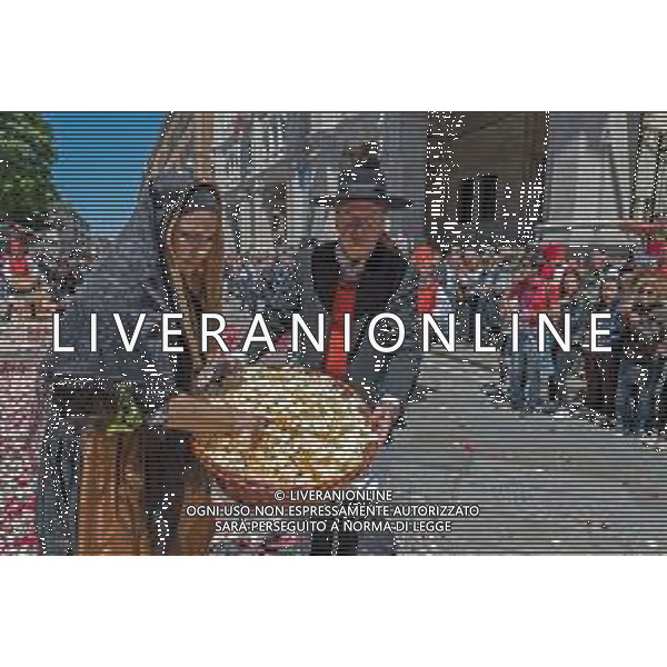 1-5-2025. Cagliari, 369° festa Sant\'Efisio Martire. La festa, si svolge ogni anno il 1 Maggio ininterrottamente dal 1657, anno in cui il Santo fece cessare l\'epidemia della peste arrivata in Sardegna. I fedeli e i gruppi folk sardi, ripercorrono i luoghi del martirio. Foto Salvatore Moi/Agenzia Aldo Liverani s.as.- AGENZIA ALDO LIVERANI SAS